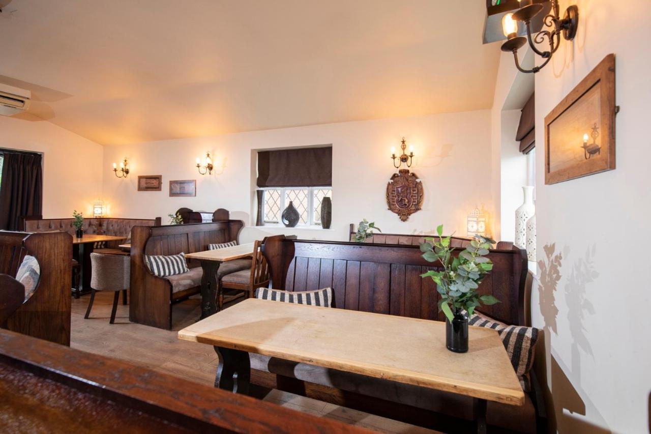 The Cock Inn Hotel Sheering  Eksteriør bilde
